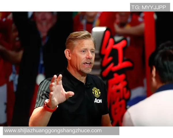 7号红衣足球球星是谁 他在赛场上的传奇与荣耀揭晓